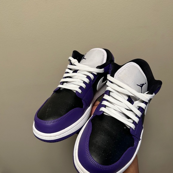 JORDAN 1 Low Court Purple - Picture 3 of 3